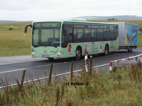Der Wagen mit dem Kennzeichen FD-BG 401 im September 2007 mit Anhänger auf der Wasserkuppe in der Rhön, dem Berg der Segelflieger. Vielen Dank an Rain
