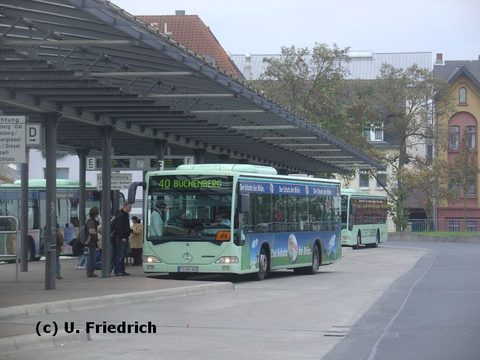 Inzwischen ist auch dieser Busmit Werbung für Förstina unterwegs