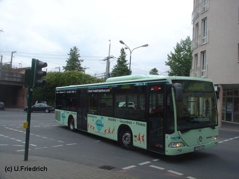 August 2007 beim Abbiegen in den Heinrich-von-Bibra Platz