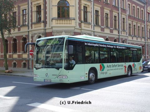 FD-BG 410, hier im Jahre 2006 in der Sturmiusstraße. Damals warb er für einen Auto-Sofort-Service  Ein paar weitere Photos gibt es hier   Der Wagen is