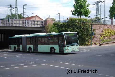 Wir biegen von der Magdeburger Straße in die Kurfürstenstraße ab - Mai 2011