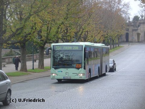 FD-BG 422 in herbstlicher Umgebung. Weitere Aufnahmen hier  Der Wagen wurde von der Kraftverkehr Lauterbach (KVL) übernommen: VB-K650
