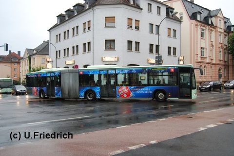 Bei Regen im August 2010: Beim Abbiegen in die Leipziger Straße