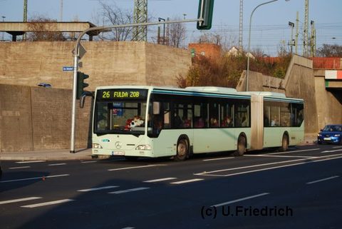 Im November 2011, wenige Wochen vor Einstellung des Verkehrs, ohne Werbung in der Petersberger Straße Richtung ZOB