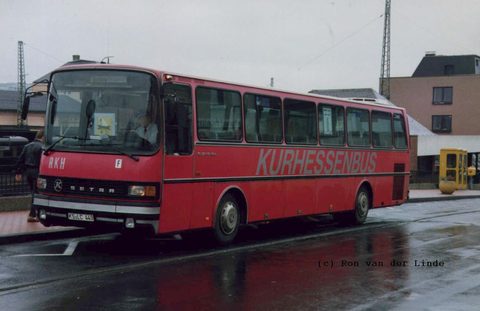 Nochmals ein S215RL, nun ganz in Himbeerrot.