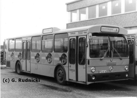Wg 12 Bj 1971 MB O 305 FD-N 14 Wagen 12, ein weiterer der vier 1971 angeschafften O 305, ebenfalls 1978, hier beschildert als Einsatzwagen auf Linie 5