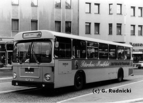 Wg 14 Bj 1972 MAN SL 192 FD-N 18 Wagen 14, ebenfalls auf der 4 nach Künzell eingesetzt, hatte 1978 Werbung für "Peterchens Mondfahrt - das Hotel auf d