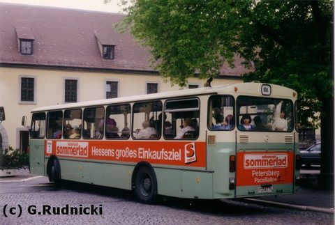 Wg 21 Bj. 1983 MB O 305 FD-AT 74 1992 im Einsatz auf der 10A bei der Abfahrt vom Stadtschloß von Herrn Rudnicki erwischt Weitere Aufnahmen gibt es hi