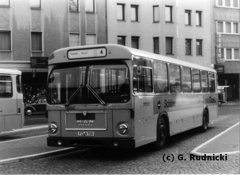 Wg 26 Bj. 1973 MAN SL 200 FD-N 158 Wagen 26 auf Linie 4 nach Künzell, ebenfalls 1978 Ein weiteres Photo von 1985 gibt es hier (c) G. Rudnicki