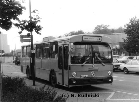 Wg 4 Bj. 1971 MB O 305 FD-N 4 1971 wurden erstmals Wagen mit Automatik-Getriebe angeschafft. Wagen 4 ist einer von ihnen, hier am 21.9.1978 auf Linie