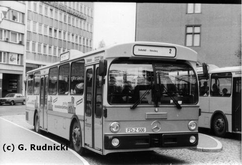 Wagen 8 Bj. 1982 MB O 305 FD-Z 506 A 1995 Auch 1982 wurden Busse bei Mercedes geordert. Wagen 8, hier im Jahre 1983 auf Linie 2 (c) G. Rudnicki Zwe