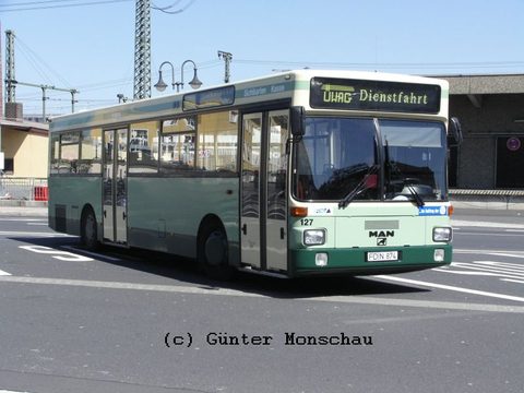 Eine erste Aufnahme vom April 2005 habe ich Günter zu verdanken, der bei einem Fulda-Besuch Wagen 127 am ZOB abgelichtet hat. Dankeschön!