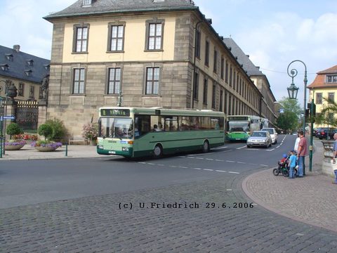 Wg 53 / 175 Bj. 1993 O 405 FD-N 267 Wagen 175, unterwegs auf Linie 8 nach Niesig, biegt hier gerade von der Schloßstraße in die Pauluspromenade ein. D