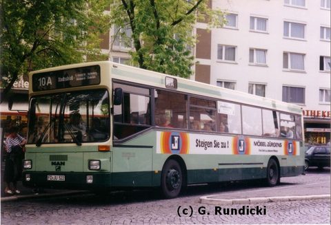 Wg 23 / 133 Bj 1990 SL 202 FD-JU 522 Im Juni 1992 gibt es noch die 10A. Auch Wagen 23 wirbt zu dieser Zeit für das Einrichtungshaus Jürgens.  (C) G. R