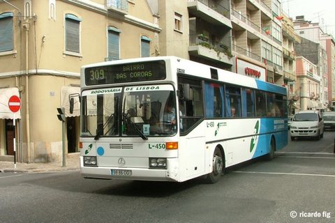 Diese Aufnahme verdanke ich Ricardo Figueiredo: Der frühere Üwag-Wagen 26 als L-450 bei Rodoviária de Lisboa, unterwegs in einer neuen, schicken Lacki
