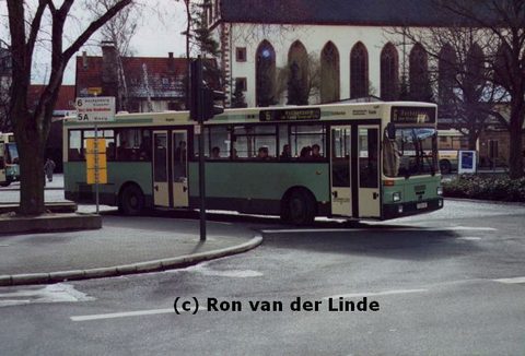 Diese Aufnahme von Ron entstand Mitte der neunziger Jahre, als aus der 10A bereits die Linie 6 geworden war. Hier fährt unser Bus gerade, nun ohne Wer