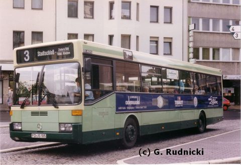 Wg 33 / 143 Bj 1989 O 405 FD-JS 105 Wagen 33 im Jahre 1992 mit Werbung für den Juwelier Odenwald (c) G. Rudnicki  2000 --> an van Nooy, Goch Kennzeich