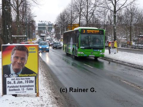 Infolge der Hessischen Landtagswahl mutierte die Bardostraße kurzfristig zur Guido-Westerwelle Allee. Hier unser Wagen auf Linie 3, ebenfalls aufgenom