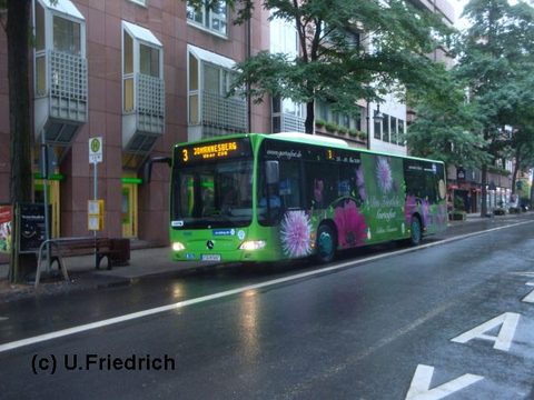 In der Rabanusstraße auf Linie 3 im September 2009