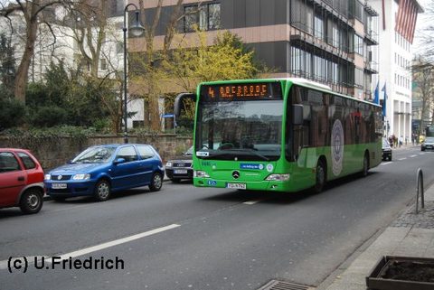 Auf Linie 4 in der Rabanusstraße im März 2011