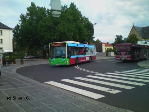 *neu  Nachdem gut 5 Jahre ein TrafficBoard für die Firma Ströer angebracht war, gibt es ab September 2011 nun eine Vollwerbung für das Autohaus Atzert