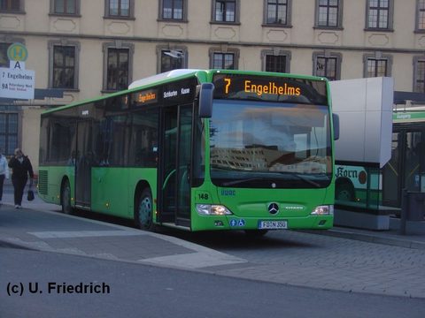 Im März 2008 am Stadtschloß, ebenfalls auf Linie 7