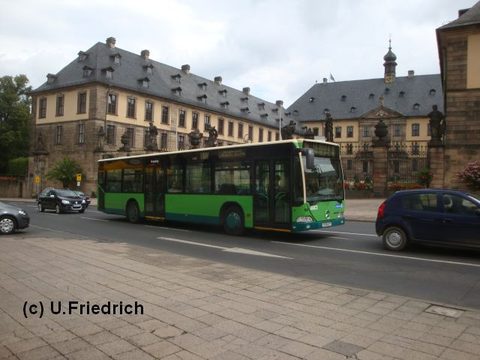 Sommer 2009 vor dem Stadtschloß auf Linie 5A
