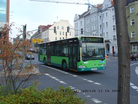 Die Türseite wie gehabt ohne Werbung: In der Bardostraße