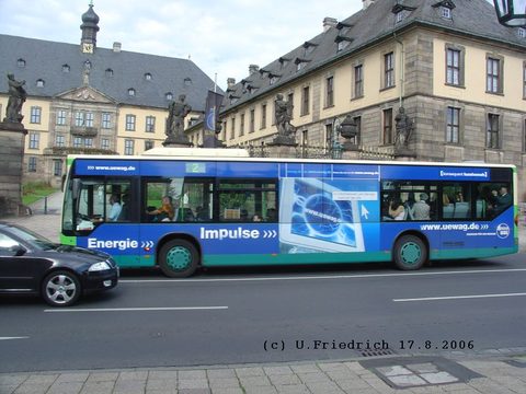Der andere der Beiden, FD-N 510 / Funknummer 185, passiert hier gerade das Stadtschloß auf seinem Weg zum Aschenberg