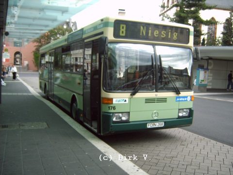 Wieder auf Linie 8 nach Niesig am Stadtschloß