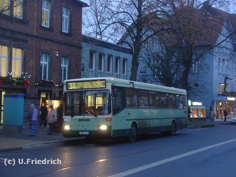 Frühe Abende im Dezember: Wagen 177 in der Rabanusstraße