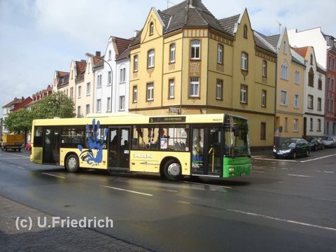 FD-N 215, am 7.5.2009 auf Linie 6 mit dem Ziel Campus Hochschule in der Leipziger Straße. Weitere Bilder hier