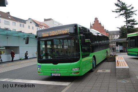... als er auf Dienstfahrt am Stadtschloß stand