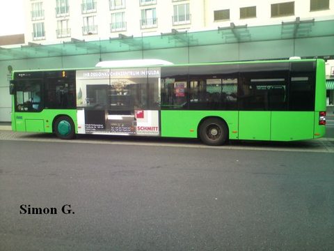 *neu Mit TrafficBoard für "Schmitt Küchenzentrum" im August 2012 auf Linie 8 am Stadtschloß , eine Aufnahme von Simon