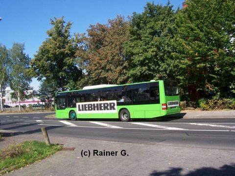 Nach einiger Zeit ganz in Grün ab Ende August mit Werbung für Liebherr.