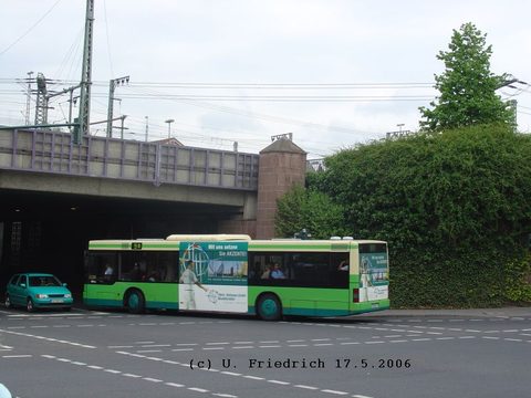 In die Unterführung der Magdeburger Straße