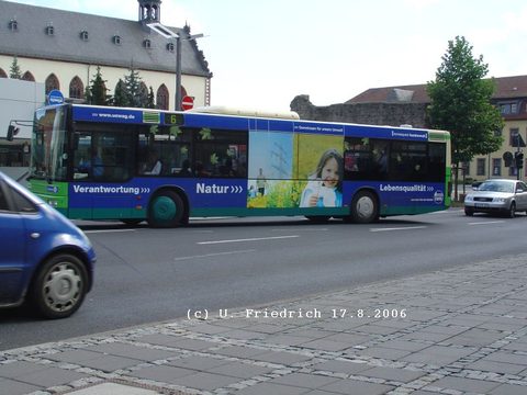 Und hier schließlich auch mal die Seitenansicht, im August 2006 beim Abbiegen in die Rabanusstraße