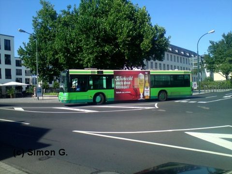 Im August 2011 besitzt er eine Werbung für die einheimische Hochstift-Brauerei. Simon hat diese TrafficBoard erwischt, das in dieser Form nur kurze Ze