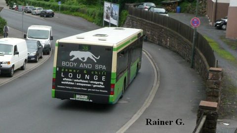 *neu Im Juni 2012 mit einer Heckwerbung für "Body and Spa"
