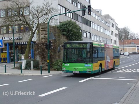 Hier passiert er das Peterstor. Wie das Heertor ist auch dieses ein Stück der alten Stadtmauer