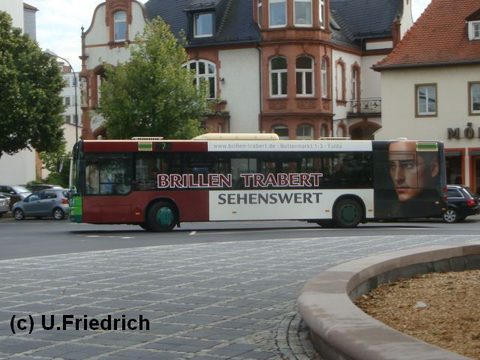 Andere Seite, wieder auf Linie 7 am Heinrich von Bibra-Platz