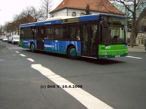 Wagen 183 im April 2006 unterwegs auf Linie 4, ...