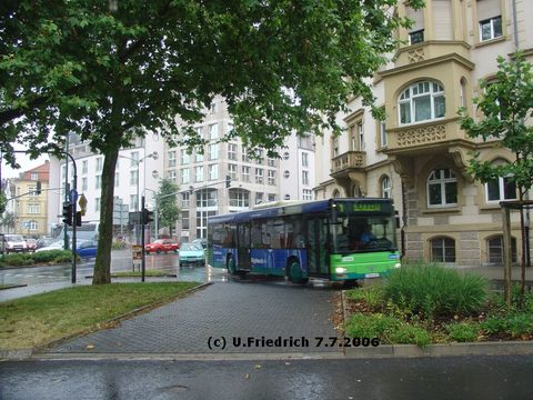 Im Juli auf Linie 1 nach Künzell beim Abbiegen in die Goethestraße