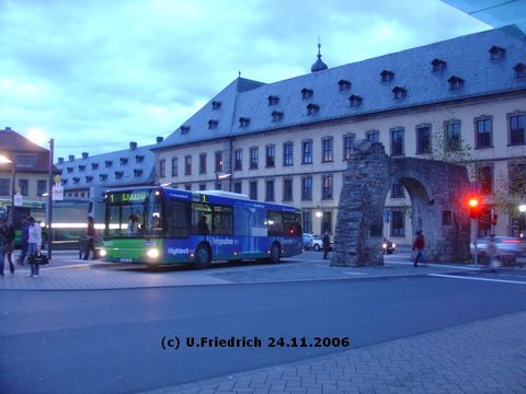 Im November bei Einbruch der Dämmerung am Stadtschoß