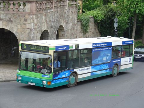 Die letzten drei Wagen dieses Types wurden im Jahre 1999 angeschafft: FD-N 753 / Funknummer 155 : Es wirbt die Mutter Üwag bei der Tochter ÜVG