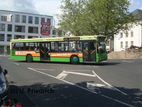 Am gleichen Tag beim Abbiegen am Heinrich-von-Bibra-Platz