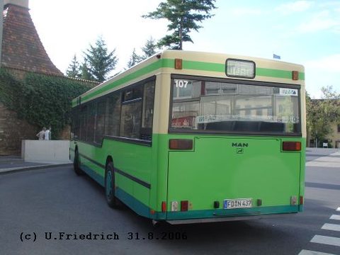 Erstmal - als kleiner Nachtrag - noch die Heckansicht, die nicht fehlen darf
