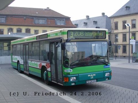Im Februar am Stadtschloß und im März 2006 in der Rabanusstraße