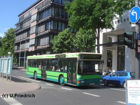 Im Juni in der Rabanusstraße auf der 3 nach Johannisberg