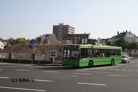 Silke erwischte den Bus auf Linie 9B vor den Überresten der einstigen Milchwerke